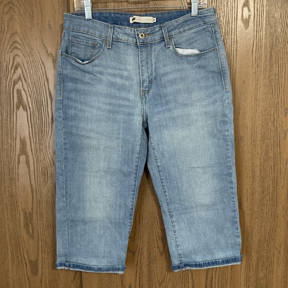 Levi's Women's Sz 12 Cuffed Capri Light Blue Wash Stretch Denim Jeans Blank Tab